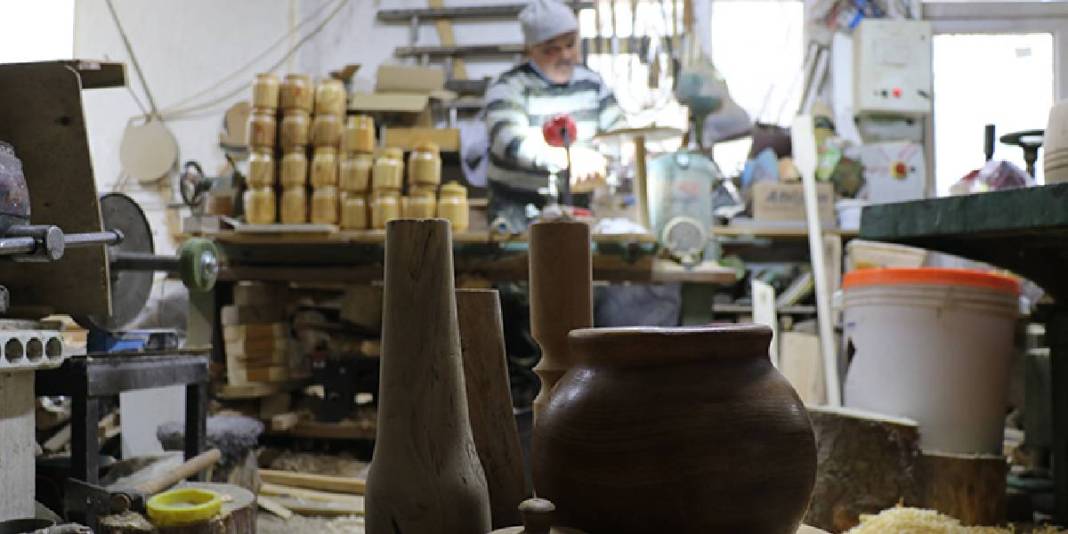 30 yıllık mesleğini yaşatmaya çalışıyor: Çeşit çeşit ahşapları gelecek nesle aktarmak istiyor 7